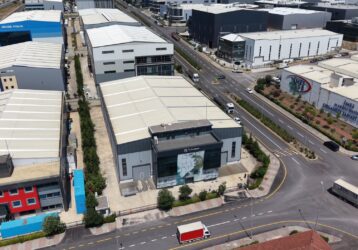 DİLOVASI İMES’DE 3.150 M² 32+25 TON VİNÇLİ, KDV’Lİ KİRALIK FABRİKA “BURADA”